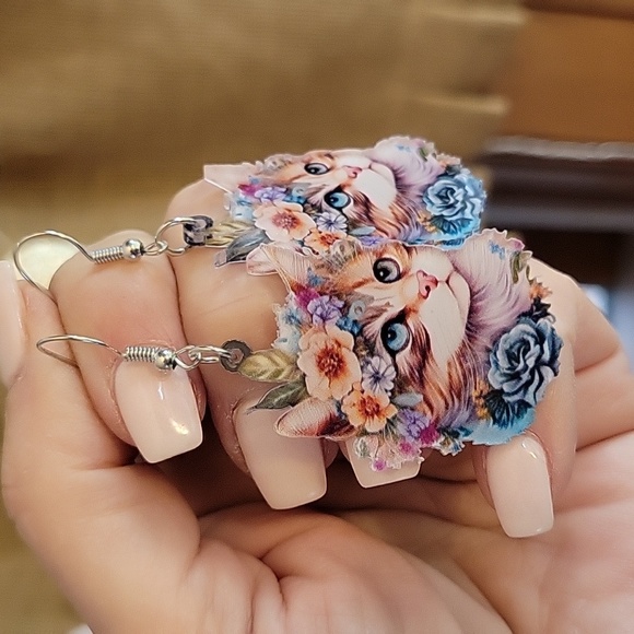 🔥LAST PAIR🔥 BOHEMIAN KITTY DROP EARRINGS - Picture 6 of 7